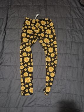The Children's Place Black & Yellow Sunflower Leggings